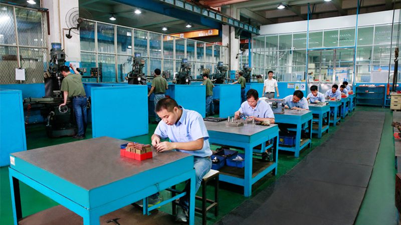 不锈钢冲压模具：揭秘其关键技术与选型要点