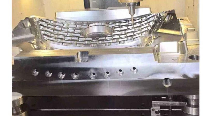 吹塑模具环保材料定制流程解析